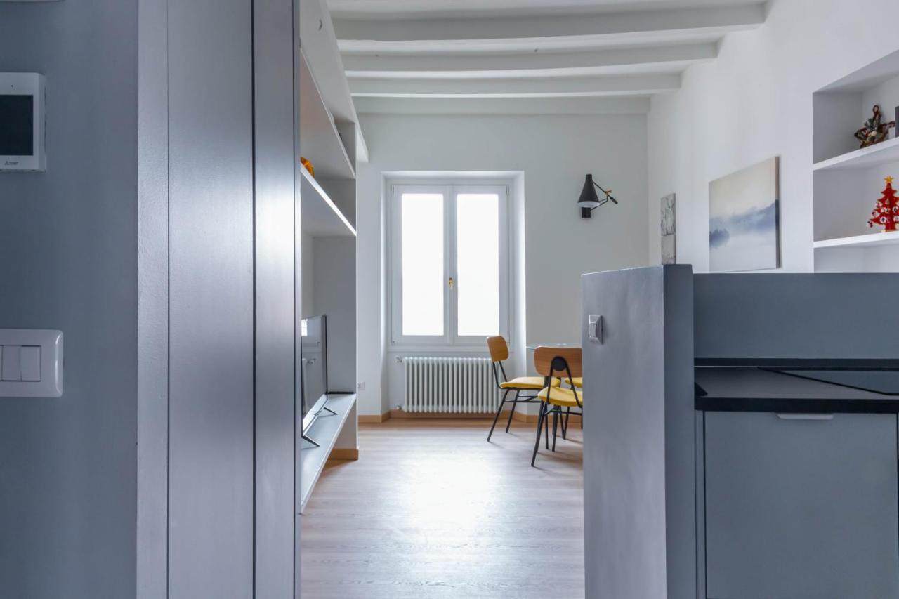 Easylife - Accogliente E Moderno Bilocale In Zona Navigli Apartment Милано Екстериор снимка